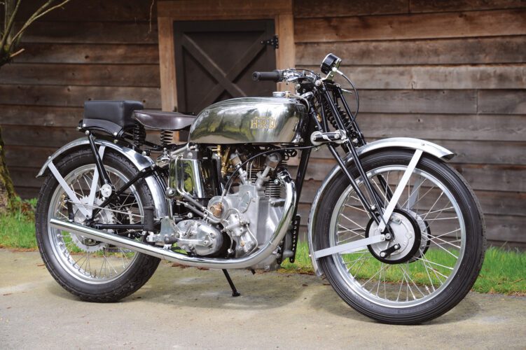 Custom Copy: 1937 Vincent TT Replica
